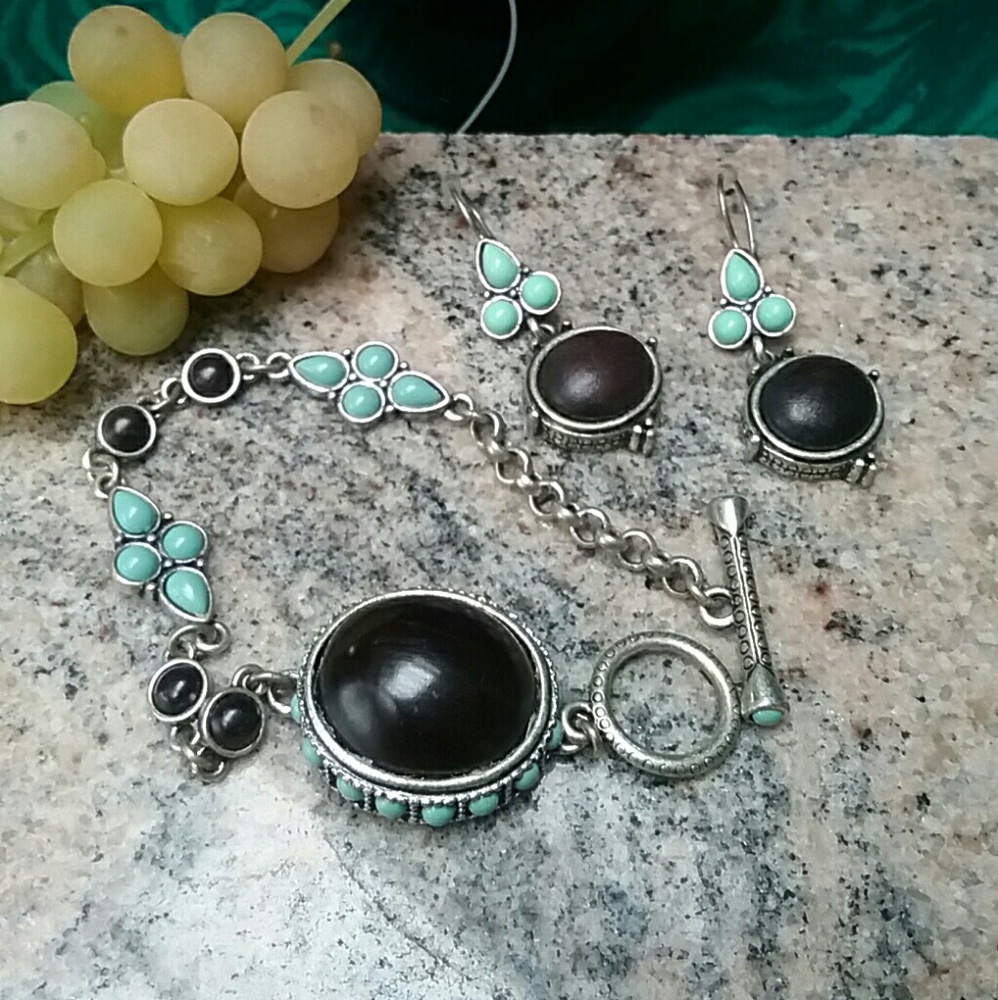 Vintage Style Breclat &Earnings silver real stones